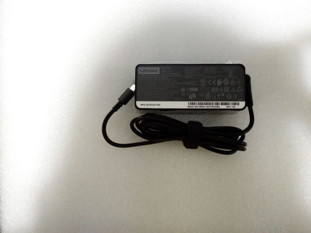 Lenovo AC Adapter (FRU01FR026)