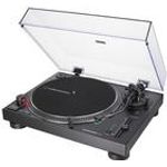 Audio-Technica AT-LP120X. Typ: Plattenspieler mit Direktantrieb, Betrieb: Manuell, Produktfarbe: Schwarz. Form: J-förmiger Tonarm. Netzteiltyp: AC, Stromverbrauch (Standardbetrieb): 3 W. Unterstützt Windows-Betriebssysteme: Windows 10, Windows 7, Windows 8, Unterstützt Mac-Betriebssysteme: Mac OS X 10.0 Cheetah, Mac OS X 10.1 Puma, Mac OS X 10.10 Yosemite, Mac OS X 10.11 El Capitan, Mac.... Breite: 452 mm, Tiefe: 352 mm, Höhe: 141,6 mm (AT-LP120XUSBBK)