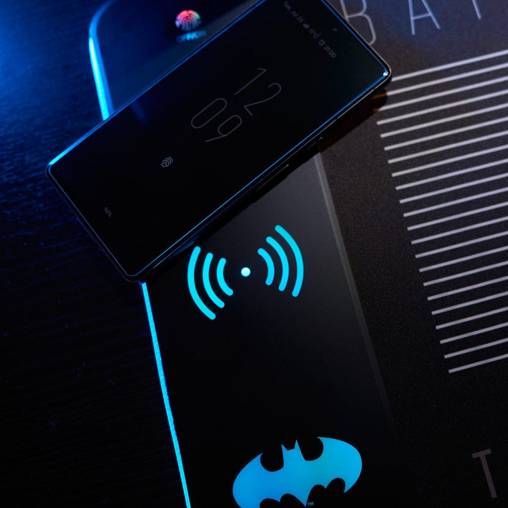 Numskull Gaming-Mauspad DC Comics Batman mit Wireless Charge 80x30 cm Blau, Mehrfarbig, Rot