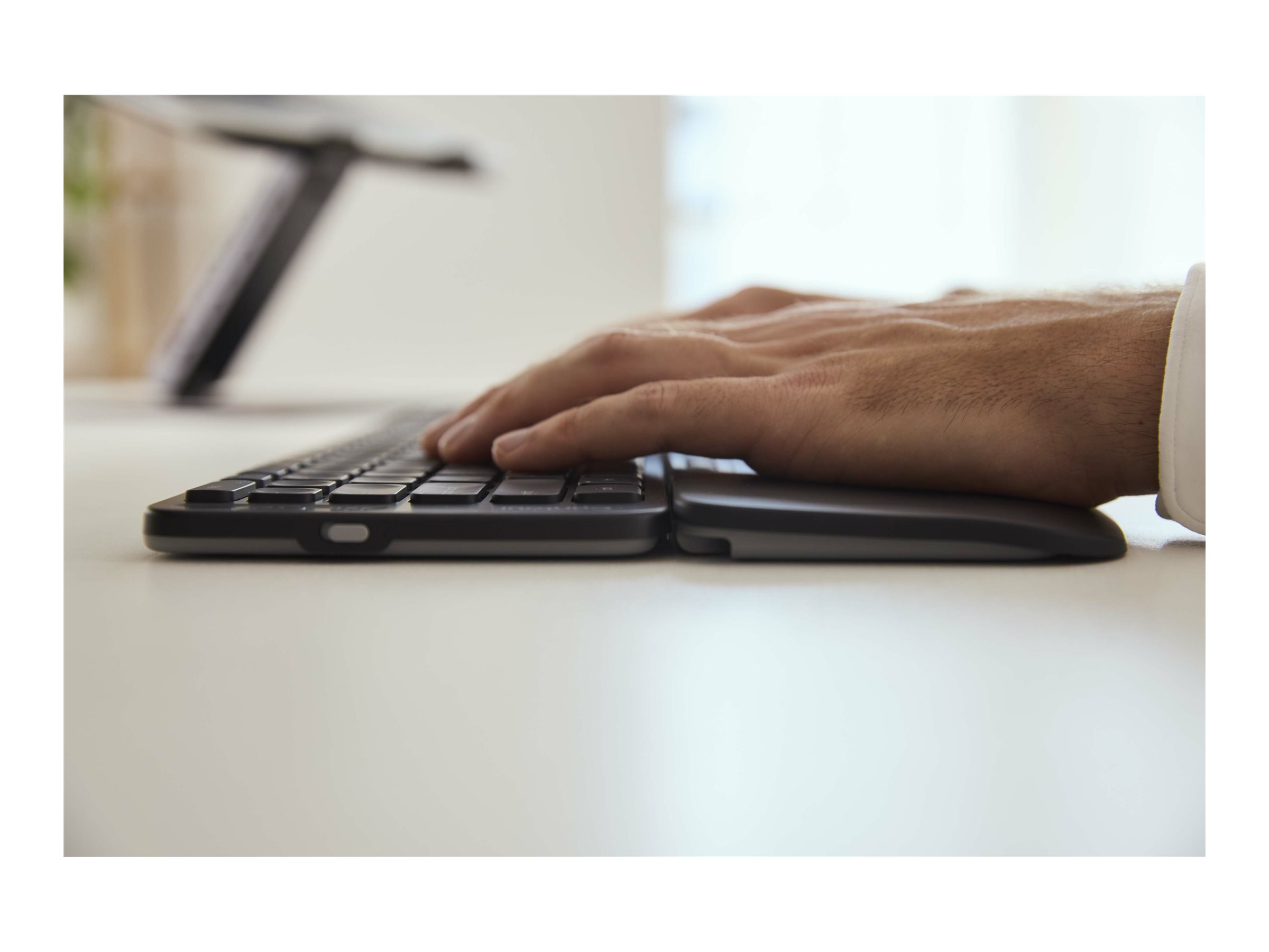 Contour Balance Full-Size Tastatur kabellos QWERTZ Bluetooth 5.1 Schwarz