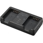 Olympus BCX-1. Geeignet für: Batterie für Digitalkamera, Energiequelle: AC, USB, Kompatible Akku-/Batterie-Technologien: Lithium-Ion (Li-Ion). Produktfarbe: Schwarz, LED-Anzeigen: Status. Akkuladezeit: 2,5 h. Menge pro Packung: 1 Stück(e) (V6560040W000)