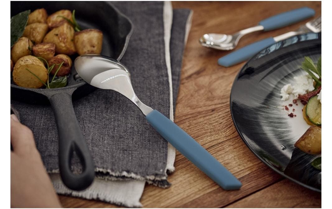 Victorinox Swiss Modern Besteckset 24-teilig Edelstahl Blau