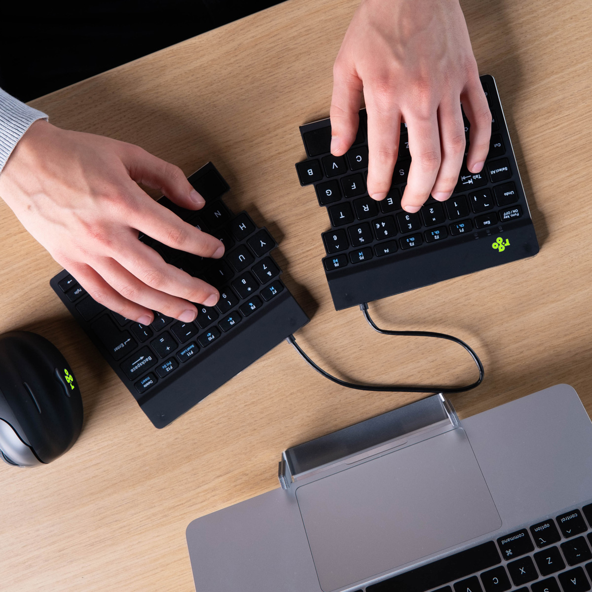 R-Go Tools Split Break Ergonomische Funk-Tastatur Bluetooth 5.0 QWERTZ Schwarz