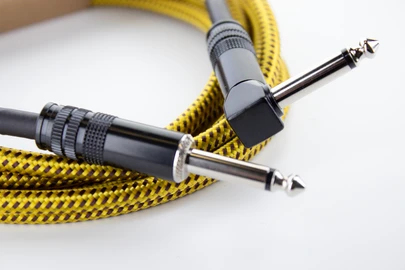 Cordial 14775 Instrumentenkabel 2x 6,35 mm Klinke mono 1,5 m Schwarz, Gelb