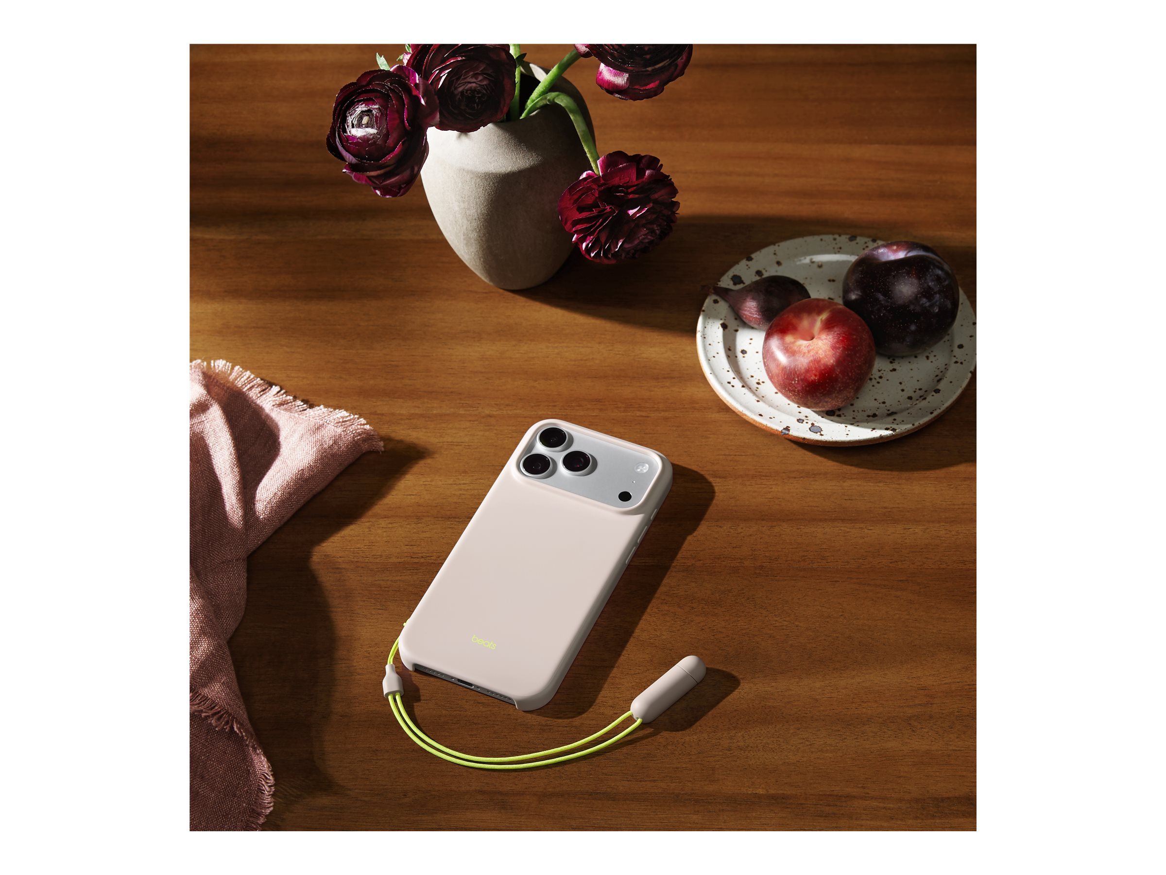 Beats iPhone 17 Pro Max MagSafe Schutzhülle mit Ständer und Kamerasteuerung, Lime Stone