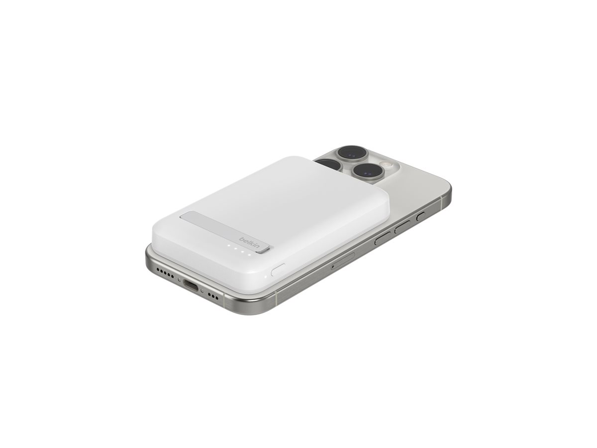 Belkin BoostCharge Pro Induktive Power Bank 8000 mAh 15 W Qi2 MagSafe Weiß