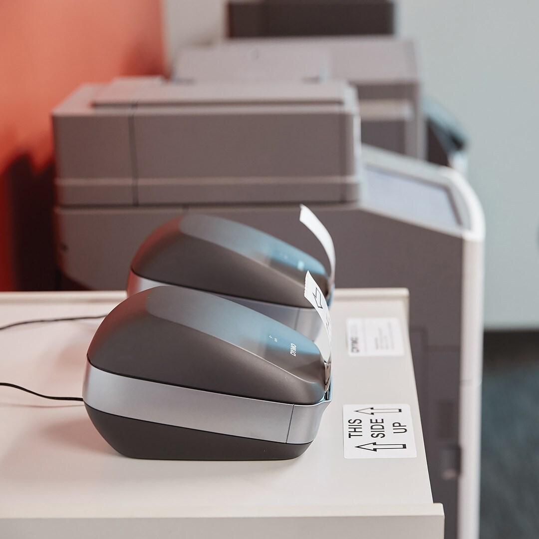 Dymo LabelWriter Wireless Etikettendrucker 600 x 300 dpi Schwarz