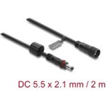Delock DC Verlängerungskabel 5,5 x 2,1 mm Stecker zu Buchse mit Schraubverschluss M12 x 1,75 mm Gewinde wasserfest 18 AWG, 2 m schwarz (67384)