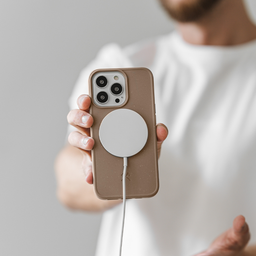 Woodcessories Bio Case MagSafe iPhone 14 Pro Taupe