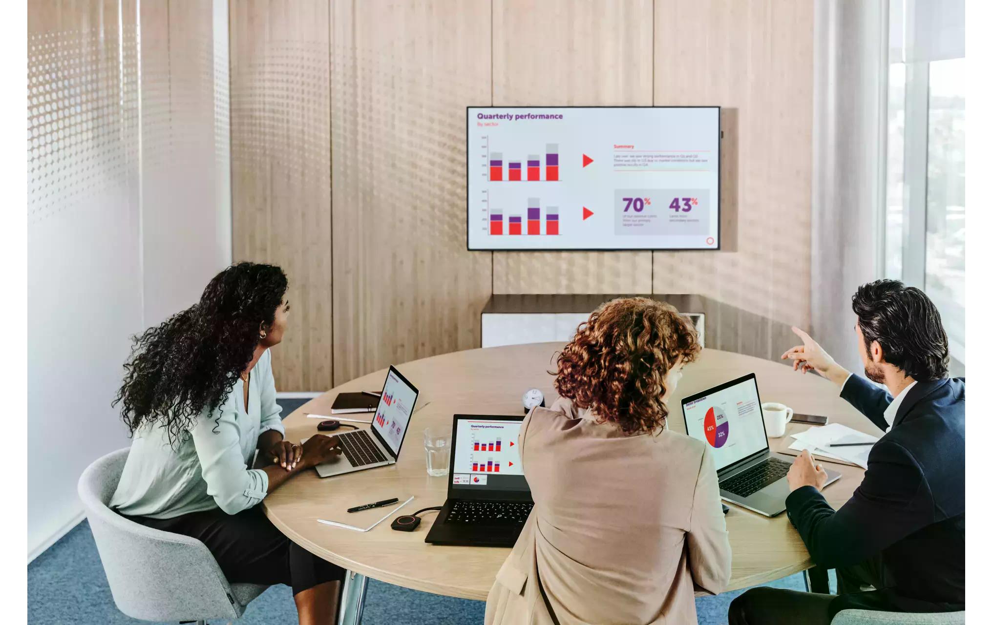 Barco ClickShare C-10 Gen 2 Kabelloses Präsentationssystem mit 2 USB-C Buttons Schwarz