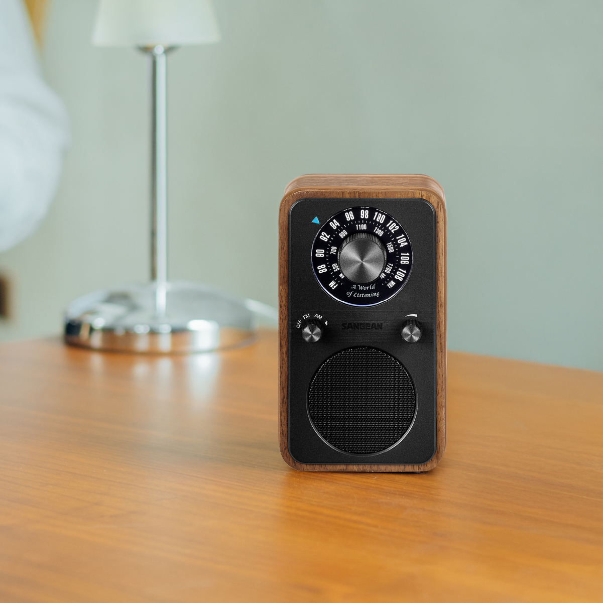 Sangean WR-9 Tragbares FM-Radio Echtholz-Gehäuse AM/FM Bluetooth 8W Vintage Walnut
