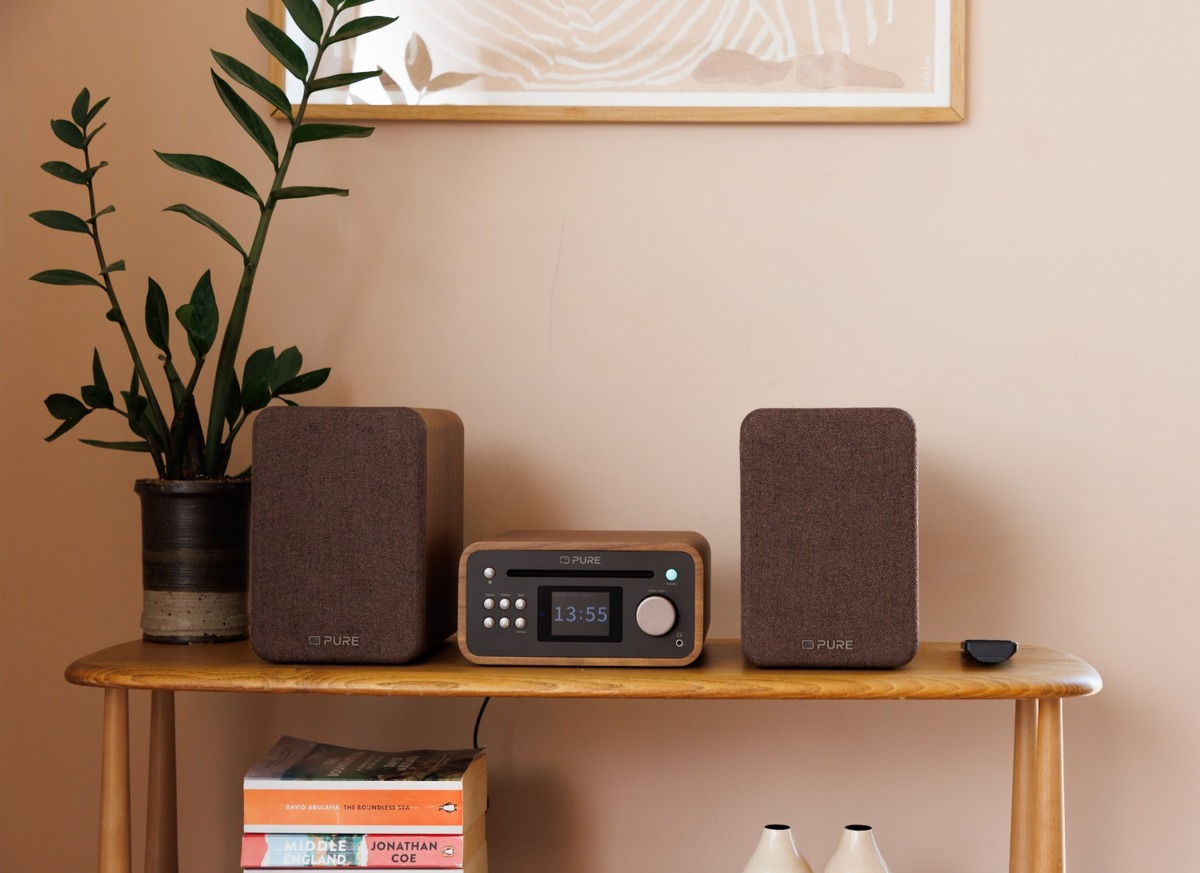 Pure Acoustics Classic Stereo Mini Minisystem 40 W DAB+/FM Bluetooth CD USB Braun, Walnuss