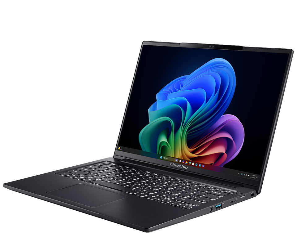 bluechip TRAVELline U14W17 14" Intel Core Ultra 5 16 GB RAM 500 GB SSD Schwarz