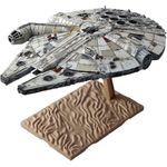 Revell Bandai Millennium Falcon Spaceship model Montagesatz 1:144 (01211)