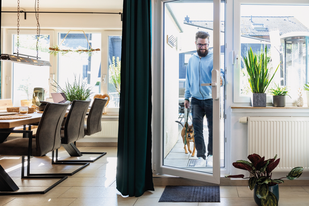 ABUS WINTECTO One Smarter Fensterantrieb Bluetooth Batteriebetrieben Schwarz