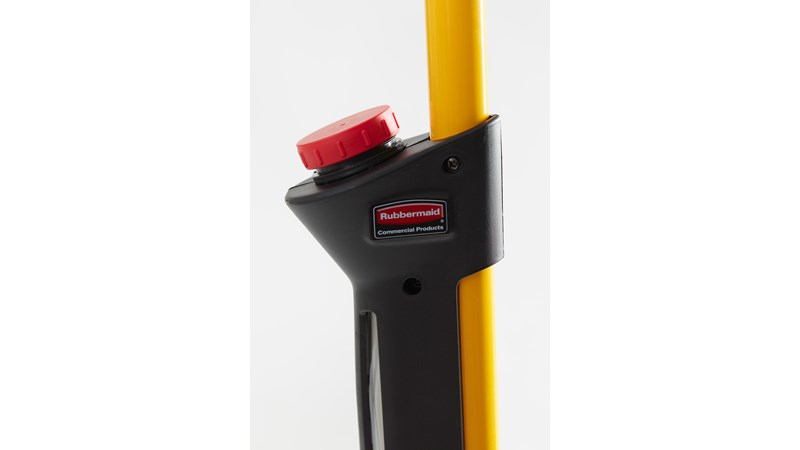 Rubbermaid HYGEN PULSE Flachmopp mit integriertem Flüssigkeitstank, Mikrofaser, Schwarz/Gelb