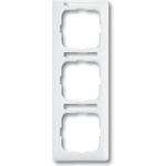 Busch-Jaeger 1754-0-4061. Produktfarbe: Weiß, Markenkompatibilität: Busch-Jaeger, Kompatibilität: 1799-0-0154 1799-0-0162. Breite: 81 mm, Höhe: 223 mm, Dicke: 1,1 cm (2CKA001754A4061)