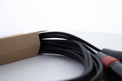 Cordial EU 1 MC XLR Verbindungskabel 1 m 2x XLR 3-polig - 2x Cinch Schwarz, Rot