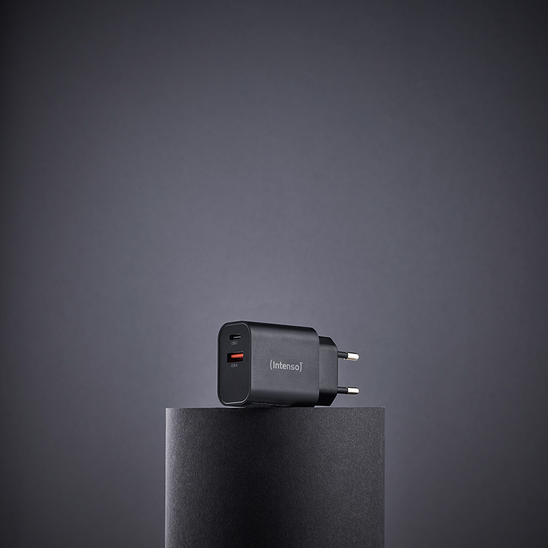 Intenso Power Adapter W30AC USB-Netzteil 30 W Schwarz