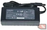 Toshiba Netzteil 45 Watt (P000536660)
