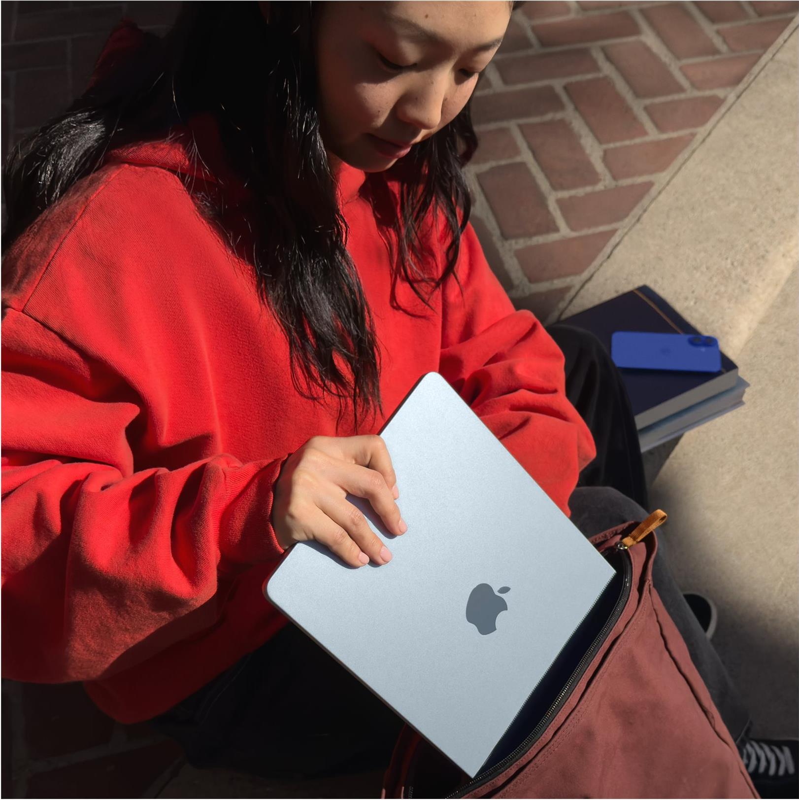 Apple MacBook Air MW123D/A 13.6" M4 16 GB RAM 256 GB SSD Midnight