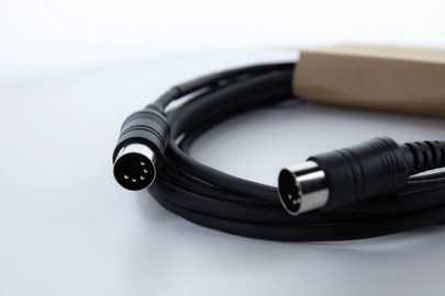 Cordial ED 1.5 AA MIDI-Kabel DIN 5-pin 1,5 m Schwarz