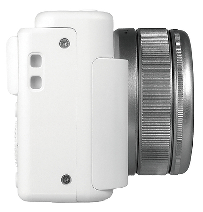 Yashica City 100 Kompaktkamera 72 MP CMOS 3x Zoom 2,8" WLAN Silber Weiß