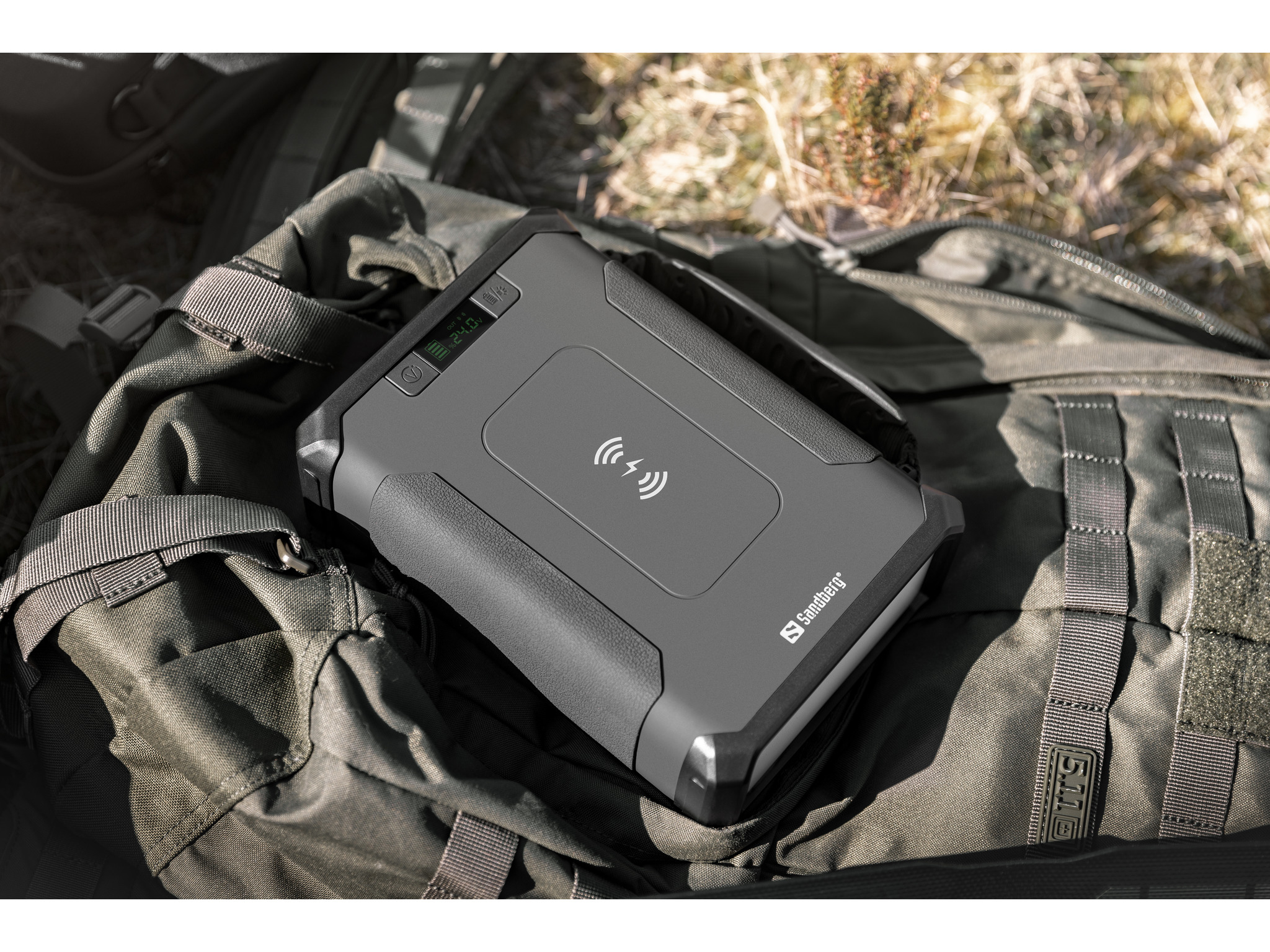 Sandberg Survivor Powerbank 8in1 96000 96000 mAh 180 Watt Schwarz