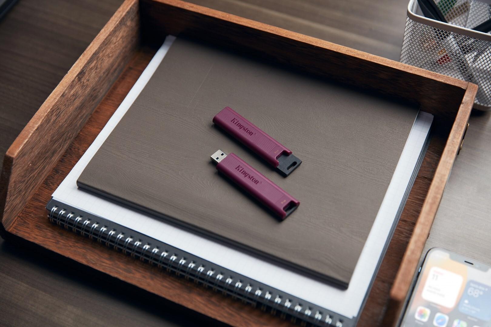 Kingston DataTraveler Max 1 TB USB 3.2 Gen 2 Rot