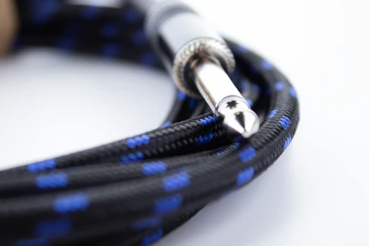 Cordial 14770 Klinke Audio Anschlusskabel 6.3 mm Mono / 6.3 mm Mono 5 m Schwarz, Blau Textil-Mantel