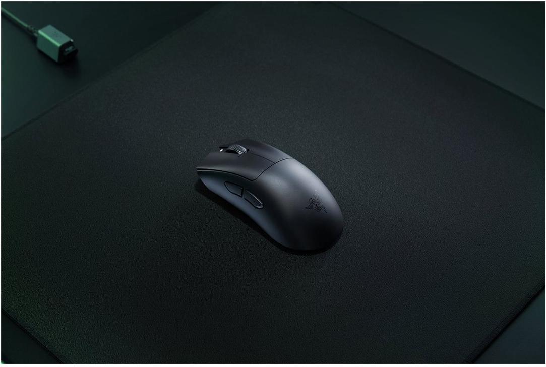 Razer DeathAdder V3 HyperSpeed Kabellose Gaming-Maus Schwarz