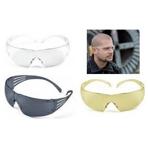 3M Schutzbrille SecureFit SF201AS, farblos-transparent sicherer Sitz selbst bei intensiven Kopfbewegungen, - 1 Stück (SF201AS)