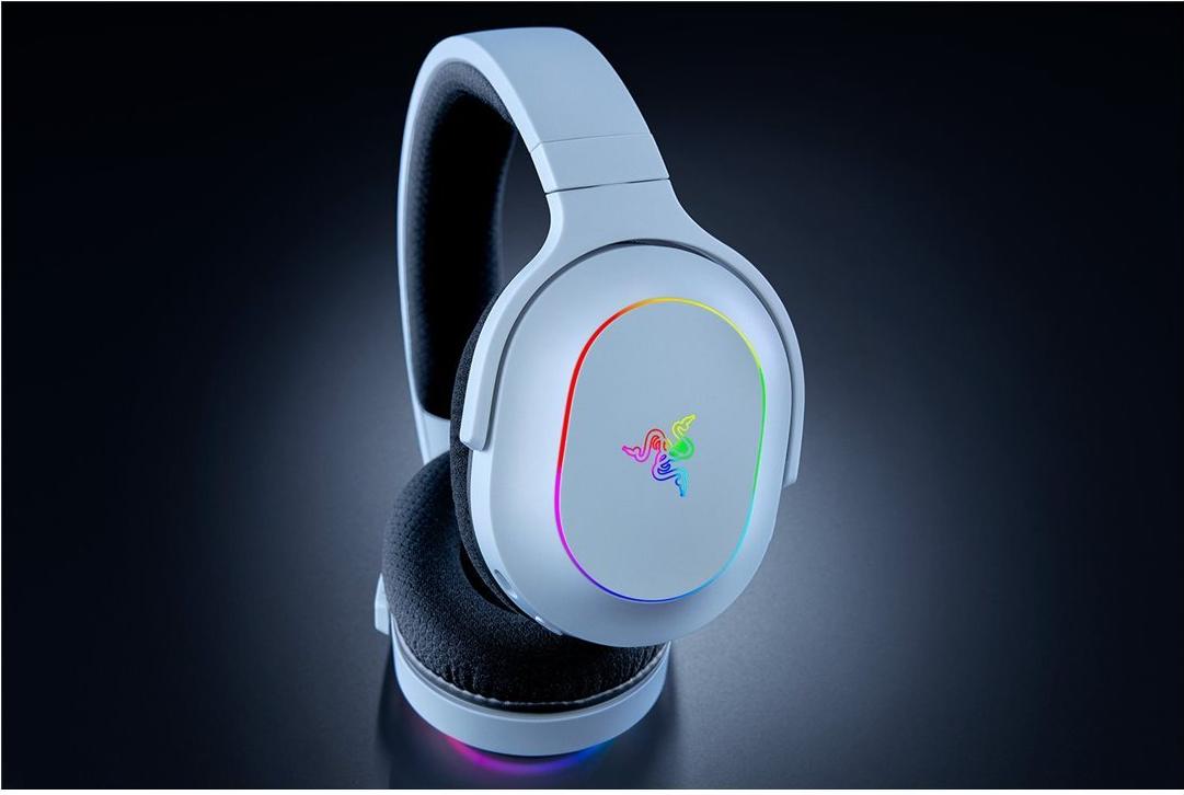 Razer Barracuda X Chroma Headset Weiß