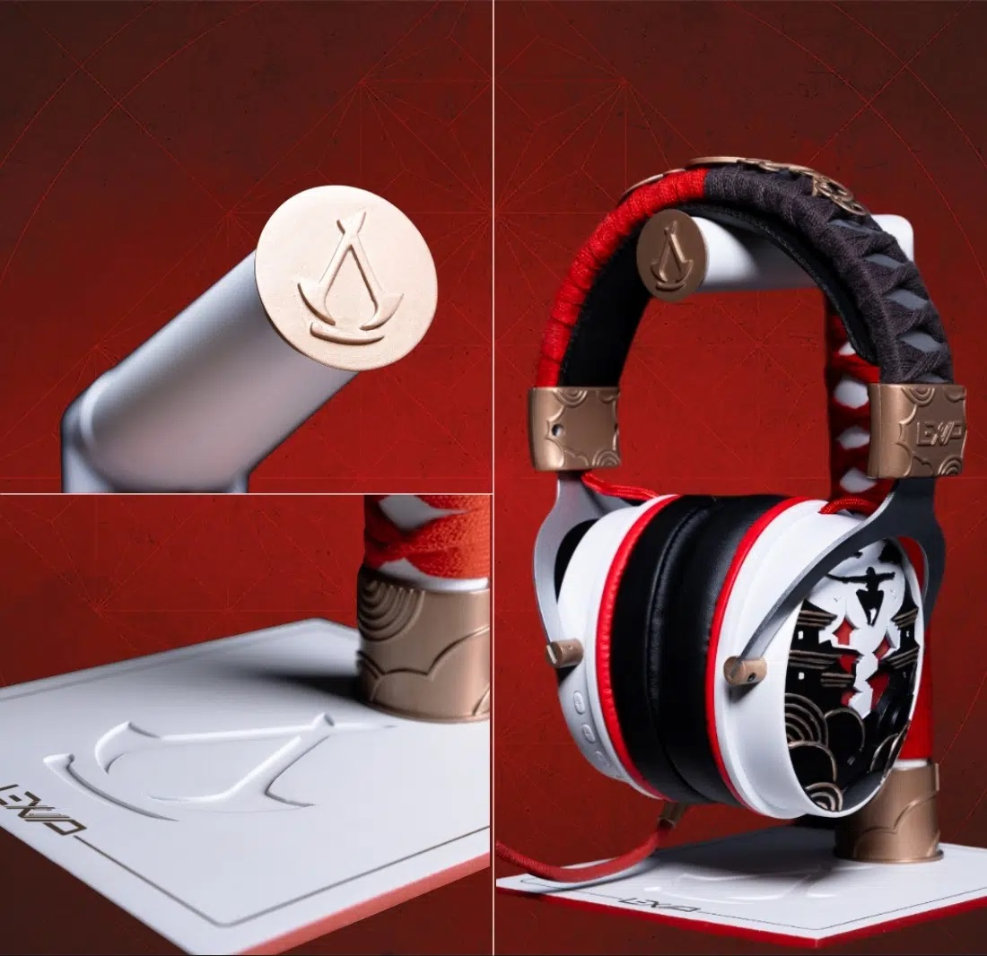 Lexip X UBISOFT Assassins Creed Shadows MENTOR PS5 Gaming-Headset mit Headset Holder und Spiel Schwarz, Gold, Rot, Weiß
