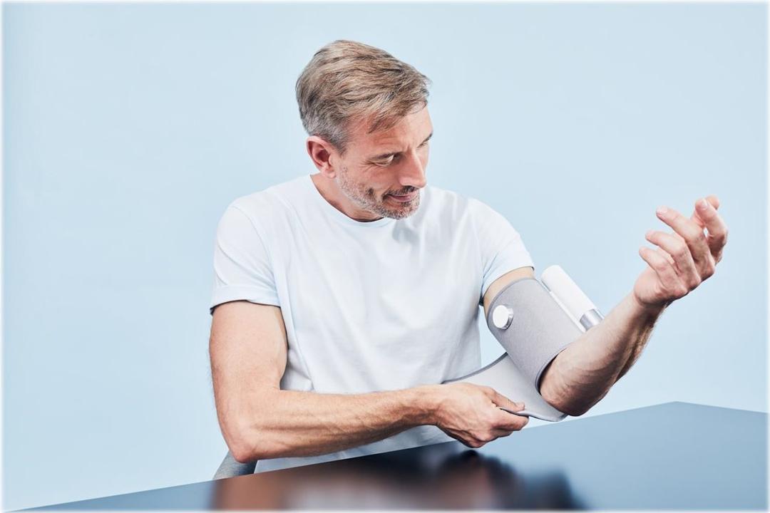 Withings BPM Core Blutdruckmessgerät 3-in-1 Oberarm Grau