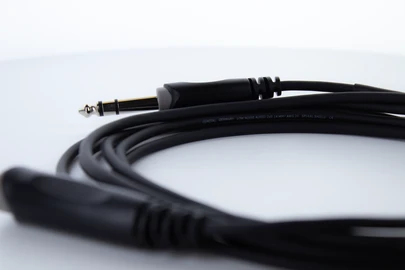 Cordial 14825 Audiokabel 6,3 mm Klinke Stereo Stecker an Buchse 5 m Schwarz