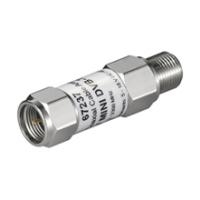 Wentronic Goobay Mini Koaxial Kabelverstärker 18 dB (DVB-T/SAT) - F-Stecker auf F-Kupplung (5-2300 MHz) (67237)